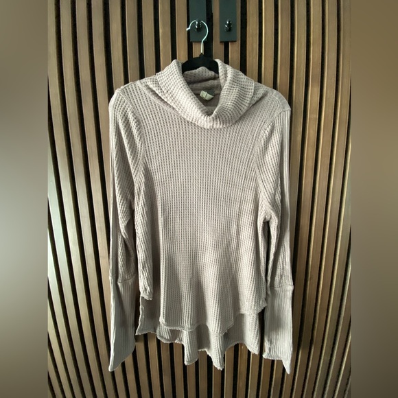 We The Free | Sweater | Size M | Taupe Color - Picture 1 of 4